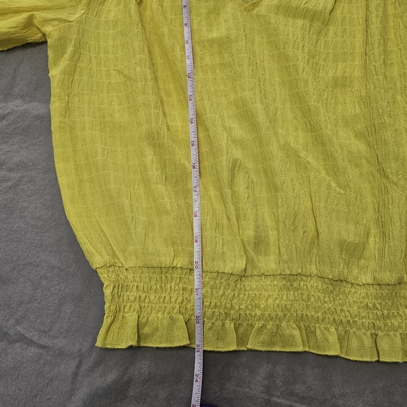 Women's size Medium Bright Spring Summer Top Yellow with Rushing - Picture 11 of 12